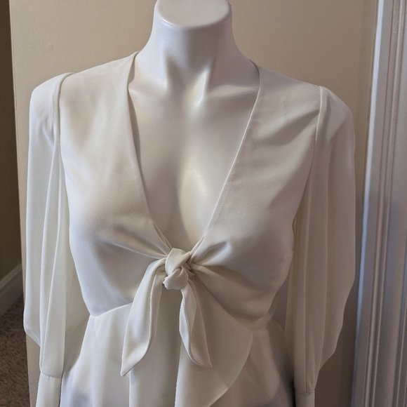 Whisper cream long sleeve low cut top with tie size S - Picture 4 of 7